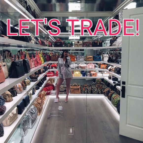 Michael Kors Handbags - 😍👜Handbag hoarder❕🛍 Michael Kors Handbags - 😍👜Handbag hoarder❕🛍